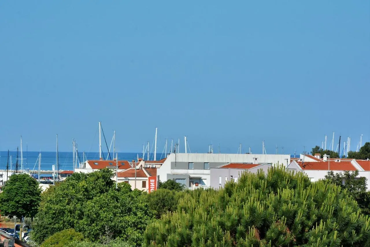 Apartment Ferienwohnung Sommer Novigrad  Croatia