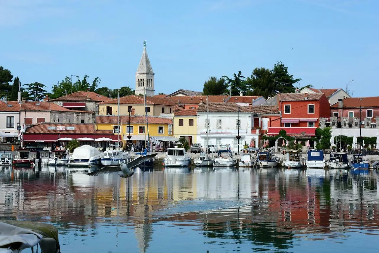 Apartment Ferienwohnung Sommer Novigrad Istria Kroatien